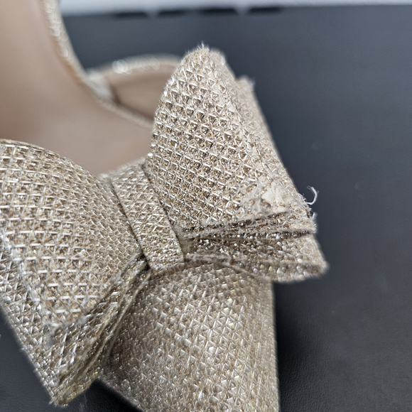 Betsey Johnson Gold Stiletto Heels Elegant Formal Shoes - Picture 10 of 10